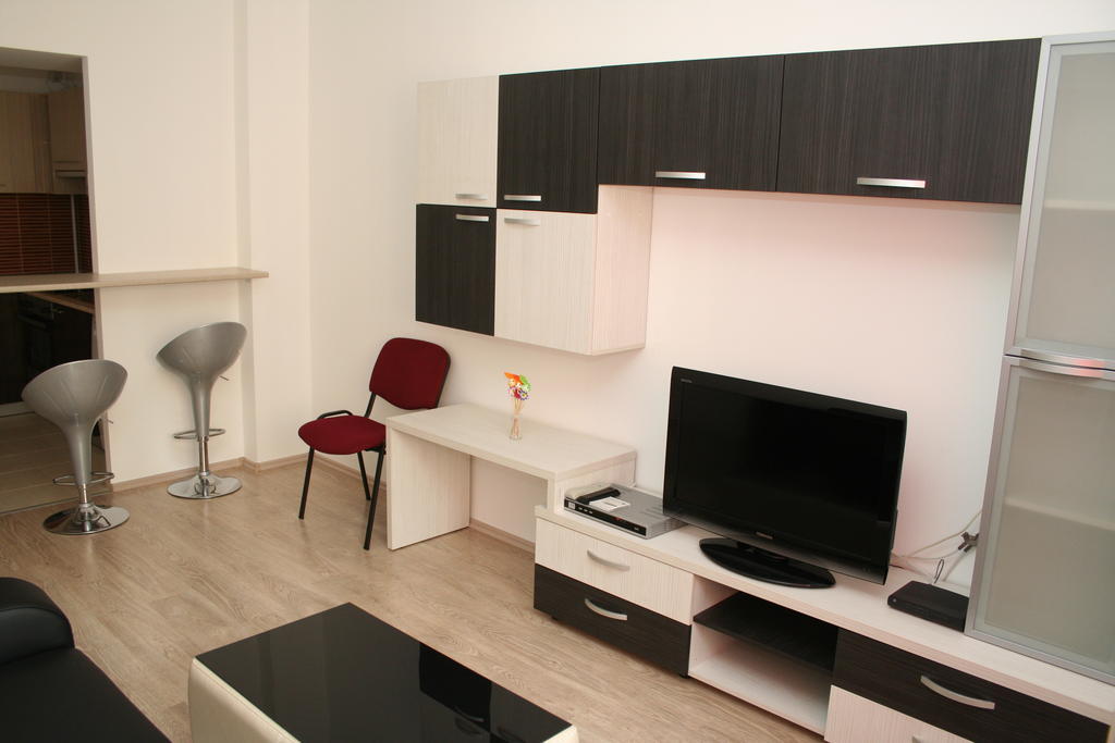 Top Rooms Aparthotel Bukarest Zimmer foto