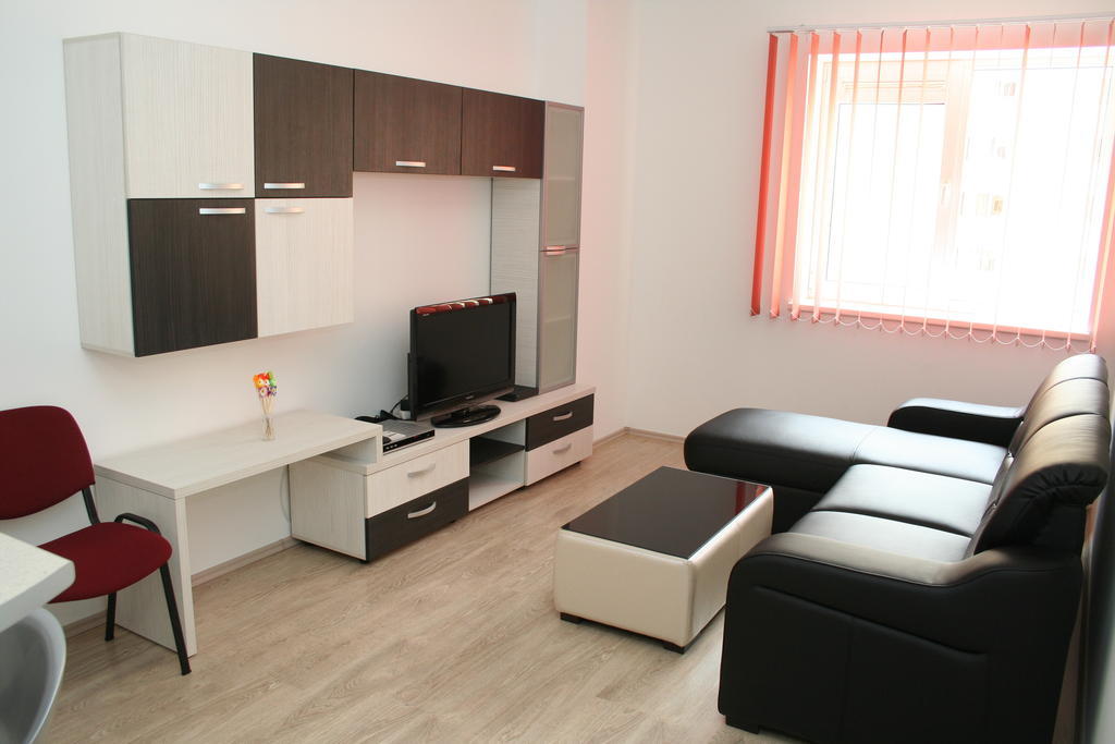 Top Rooms Aparthotel Bukarest Zimmer foto