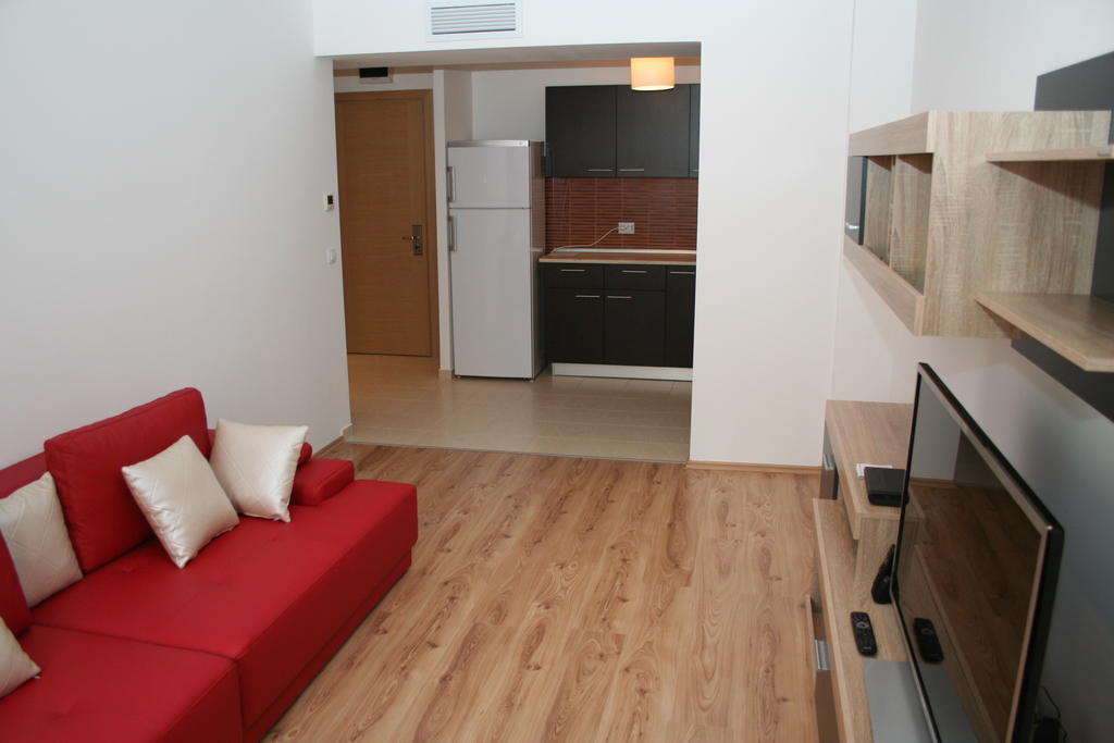 Top Rooms Aparthotel Bukarest Zimmer foto
