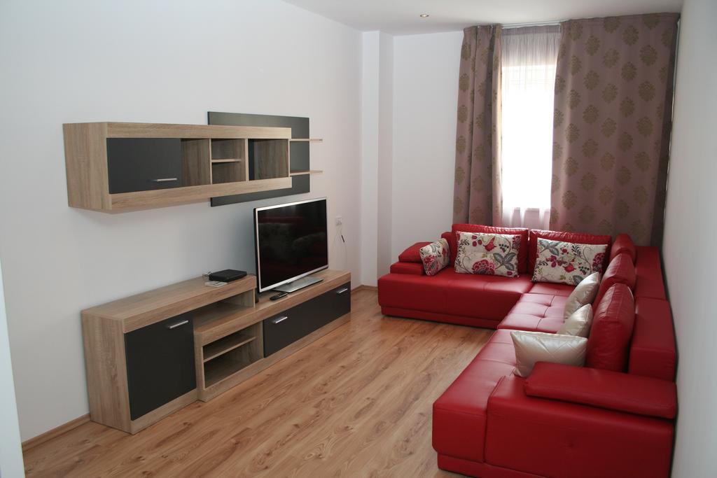 Top Rooms Aparthotel Bukarest Zimmer foto