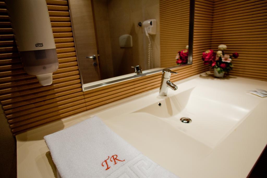 Top Rooms Aparthotel Bukarest Zimmer foto